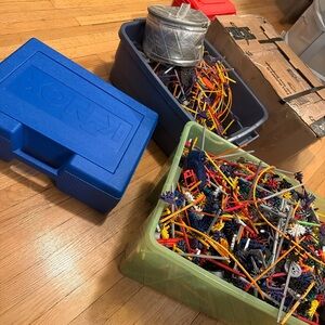 K'NEX Creative Building Set with Multicolor Pieces